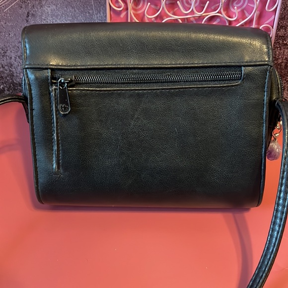 Hush Puppies Cross Body purse 3 sections, coin purse keys and cards holder ID - Picture 10 of 10